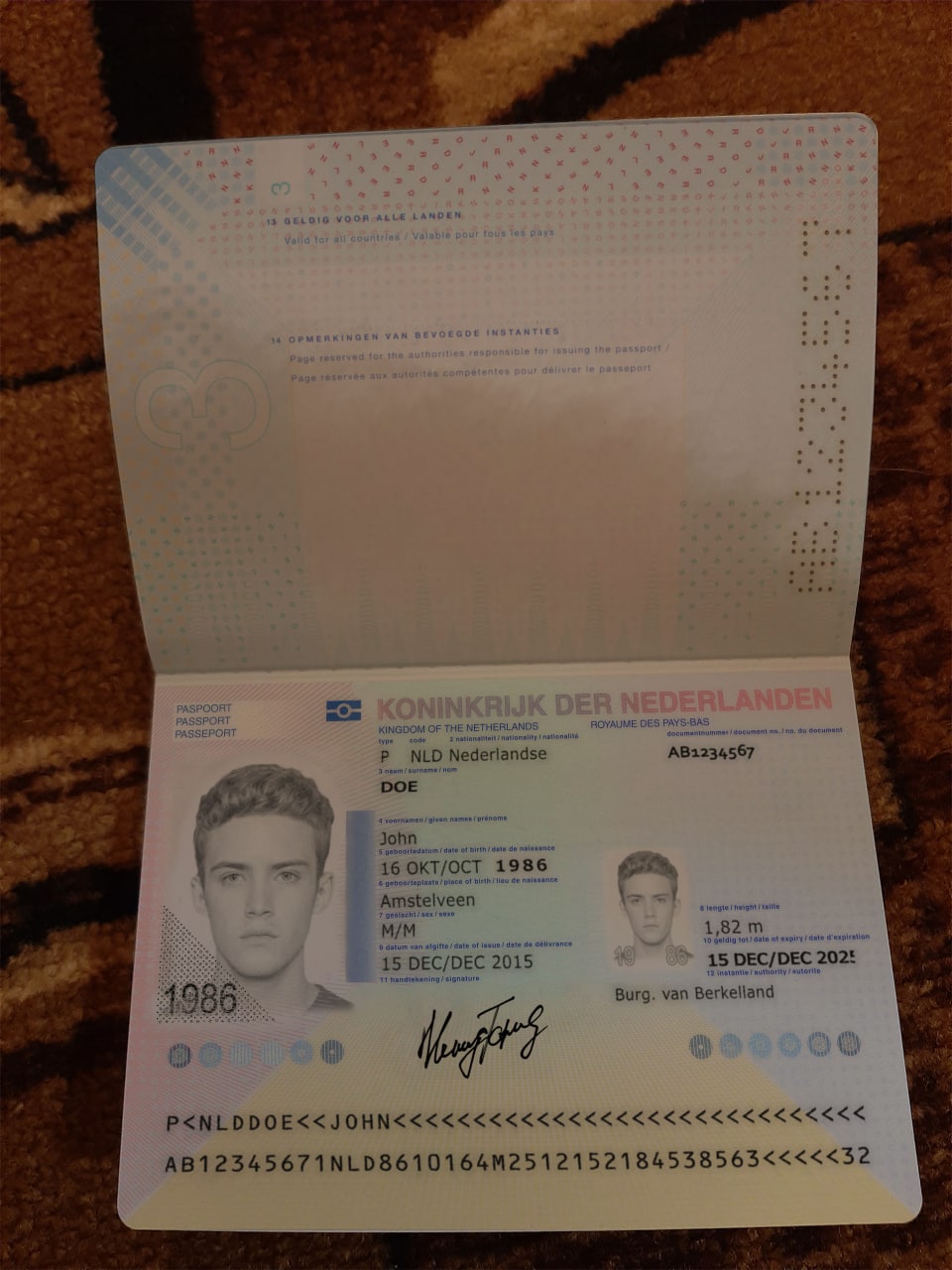 Netherlands Passport Online Generator